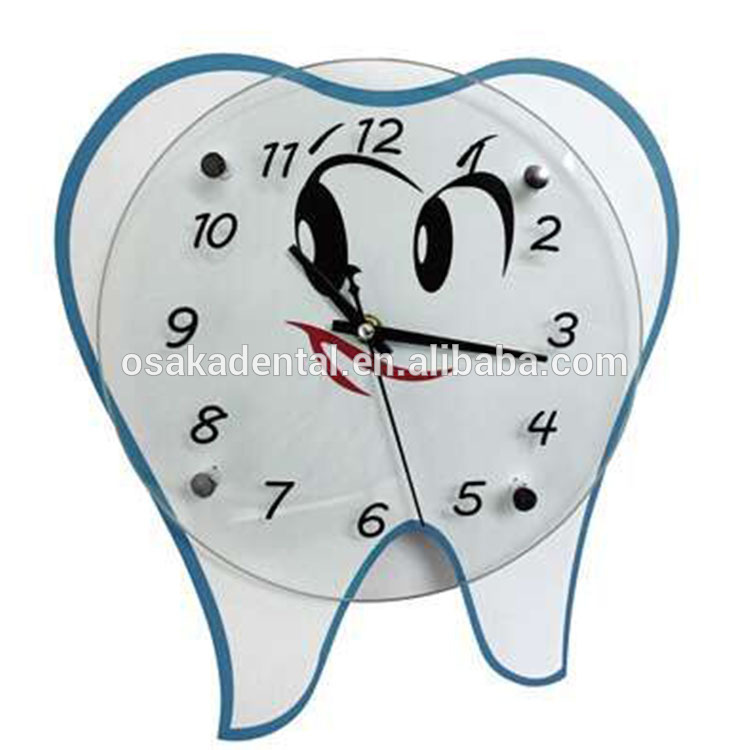 Horloge de forme des dents pour la décoration