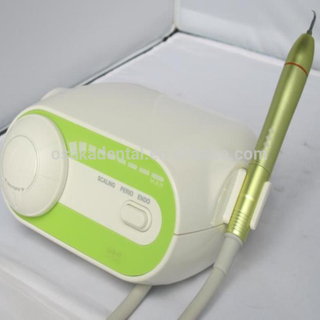 Détartreur ultrasonique à fibre optique dentaire avec pièce à main plombée ou détachable