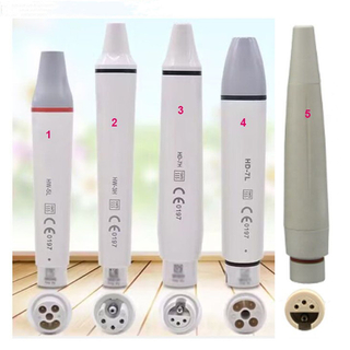 Une pièce à main de détartreur dentaire avec LED ou sans LED pour différents détartreurs