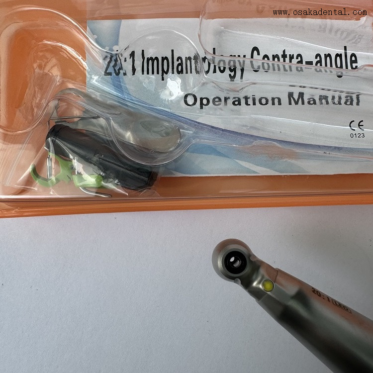 LED en acier inoxydable de contre-angle d'implant dentaire 20:1