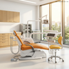Fauteuil dentaire haut de gamme avec plateau à instruments à écran tactile