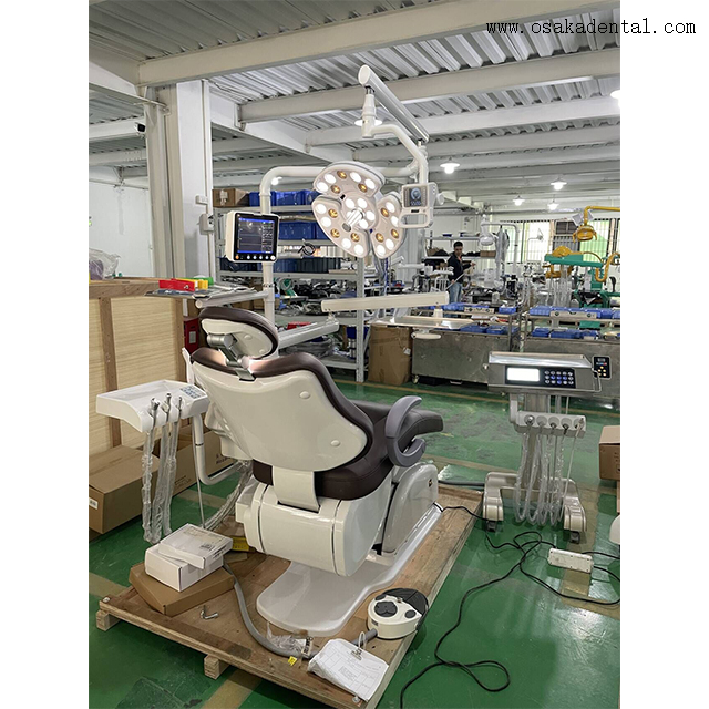 Fauteuil dentaire de luxe avec chirurgie d'implant dentaire