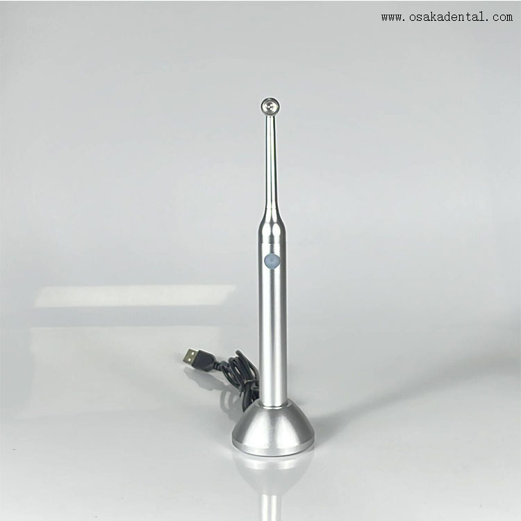 Lampe à polymériser LED colorée d'une seconde