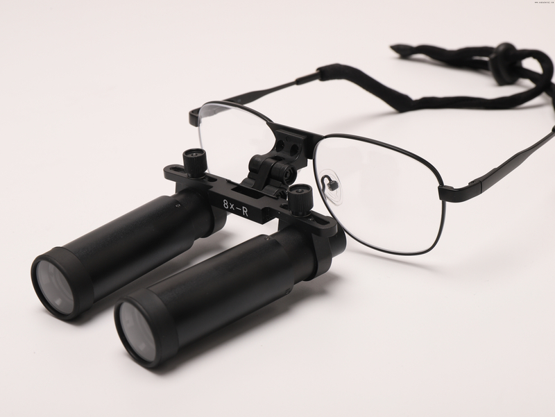 La précision libérée : des loupes dentaires pour une précision clinique améliorée