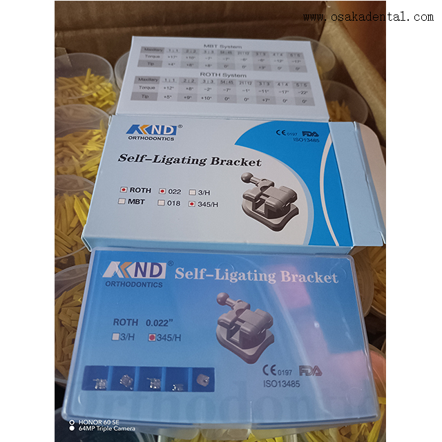 Brackets autoligaturants de haute qualité pour le traitement orthodontique