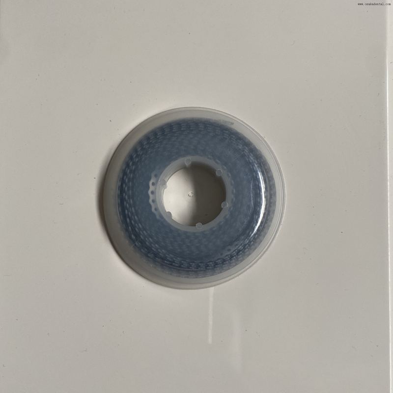 Chaîne élastique orthodontique dentaire avec de belles couleurs