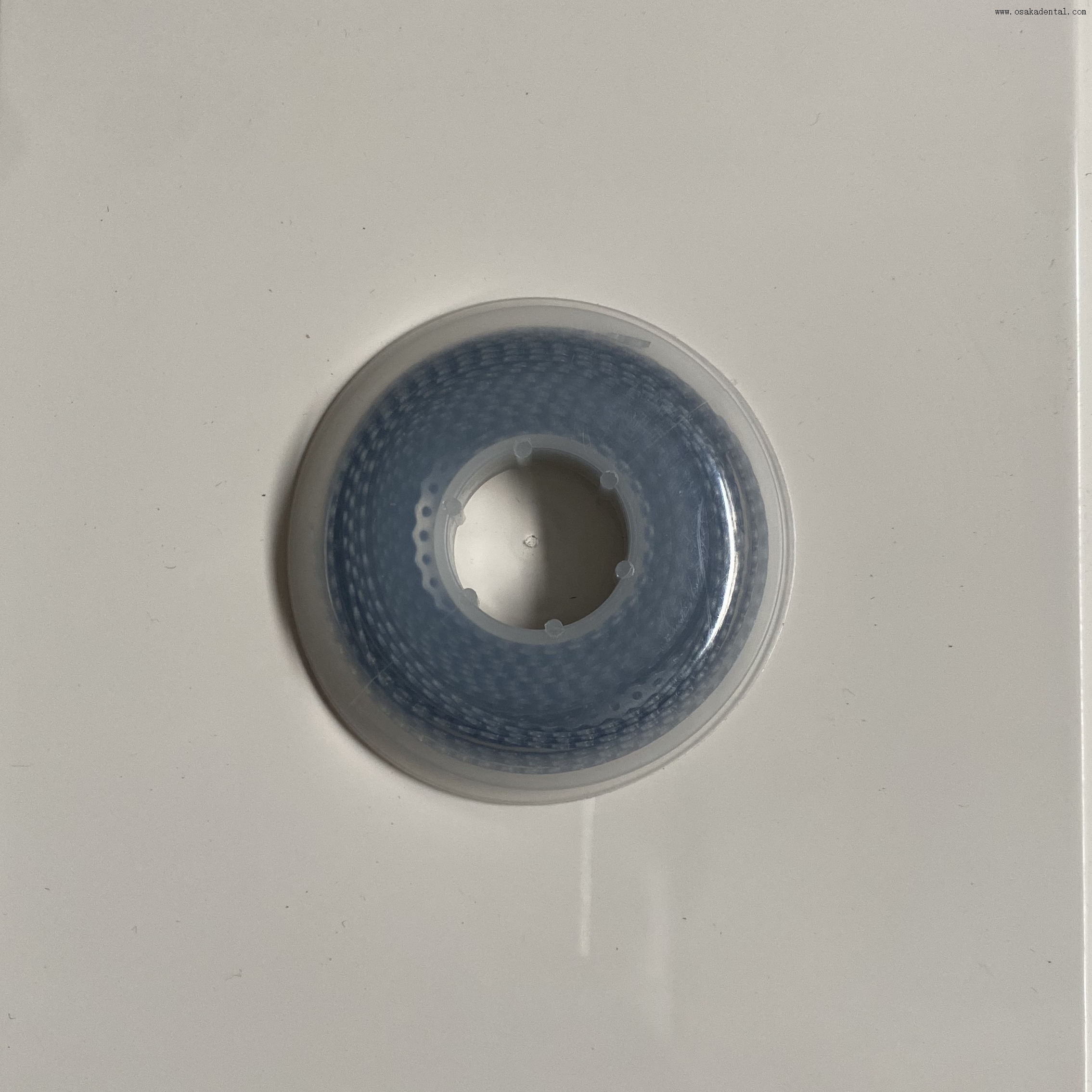 Chaîne élastique orthodontique dentaire avec de belles couleurs