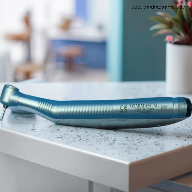 Pièce à main dentaire classique haut de gamme avec bouton-pression fiable