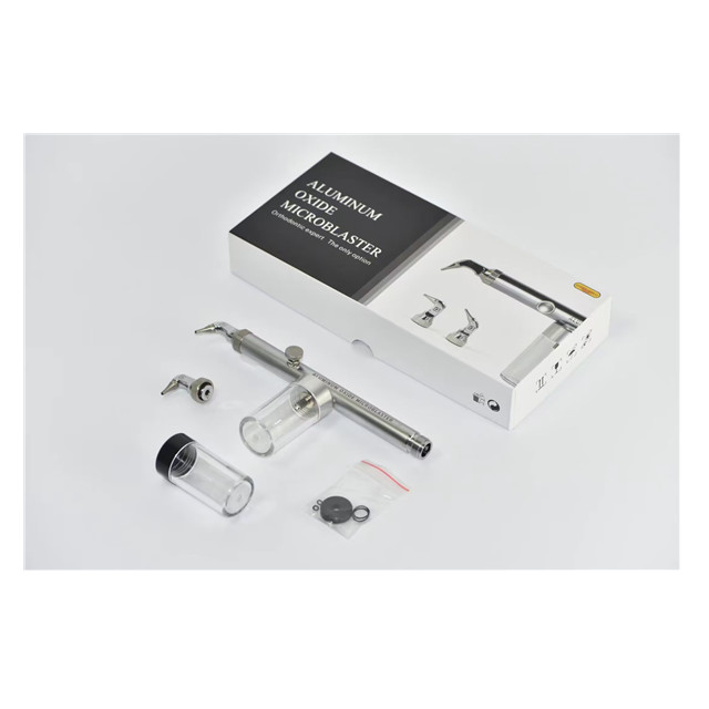 Microblaster dentaire en oxyde d'aluminium avec pulvérisation d'eau pour l'orthodontie