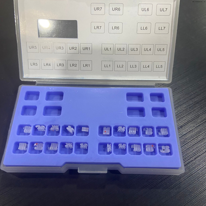 Support en céramique d'orthodontie dentaire ROTH/MBT 345 crochet OSA-P90-1