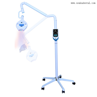 Machine de blanchiment dentaire d'équipement dentaire avec une lumière LED forte