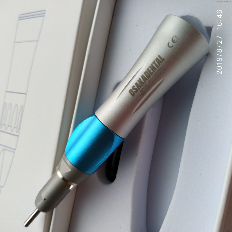 Pièce à main dentaire à grande vitesse avec éclairage à fibre optique pour une préparation précise des cavités