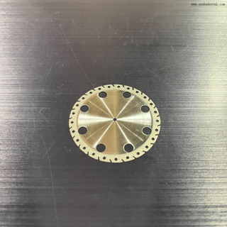 Le laboratoire dentaire utilise la coupe de mise en forme de roue de disque de scie diamantée 