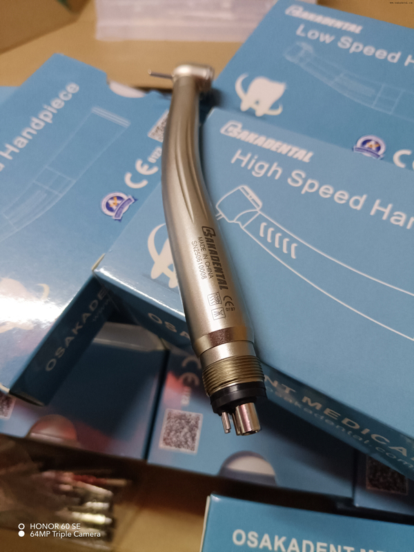 Optimisation de la précision en dentisterie restauratrice : analyse des performances des pièces à main dentaires modernes à grande vitesse