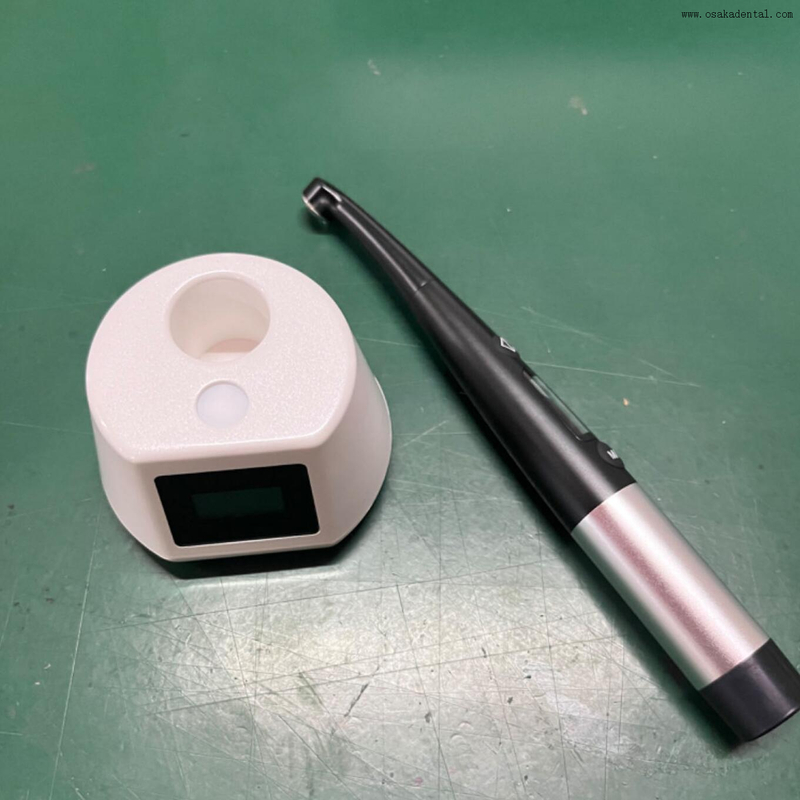 Lampe à polymériser pour protection contre les courts-circuits à usage dentaire