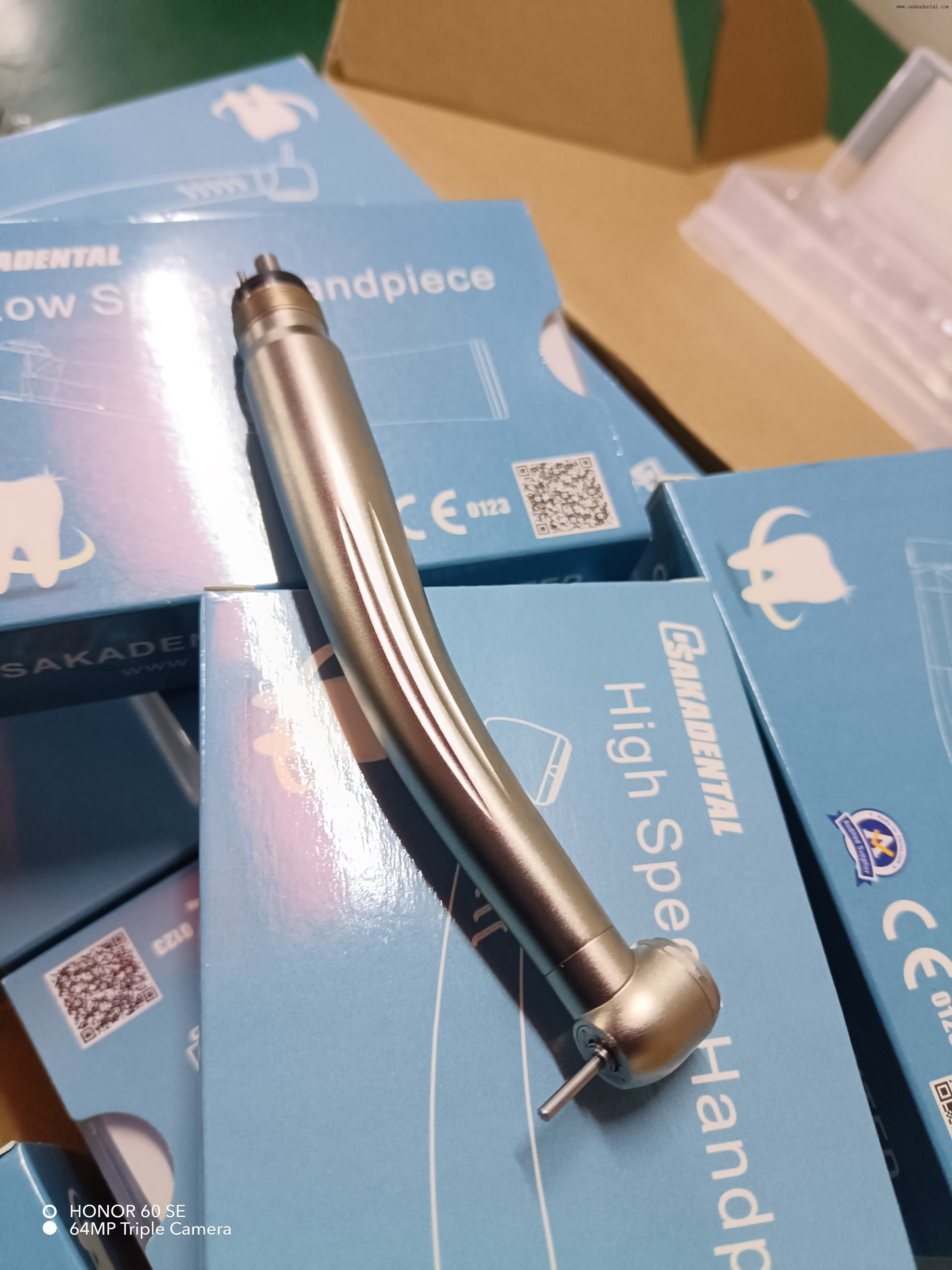 Optimisation de la précision en dentisterie restauratrice : analyse des performances des pièces à main dentaires modernes à grande vitesse