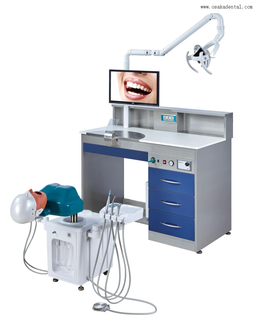 Simulation de luxe pour 1 étudiant avec moniteur et lampe LED