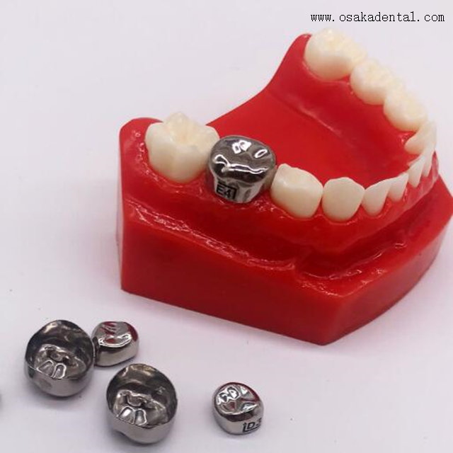 Kid Metal Crown Accessoires orthodontiques dentaires pour enfants