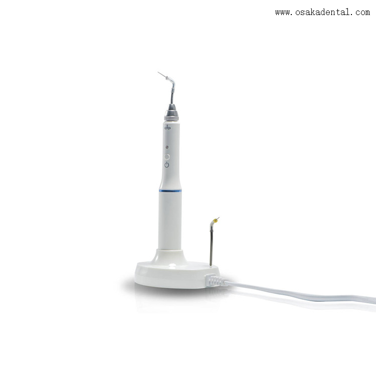 Stylo d'obturation dentaire qui peut être branché avec la broche chauffante dans la base