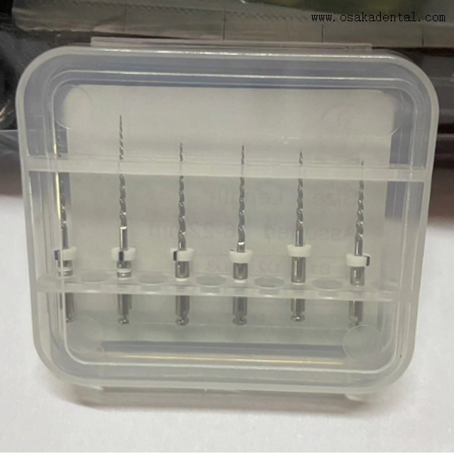 Utilisation dentaire de limes de retraitement endodontique résistantes à la séparation et à conicité élevée