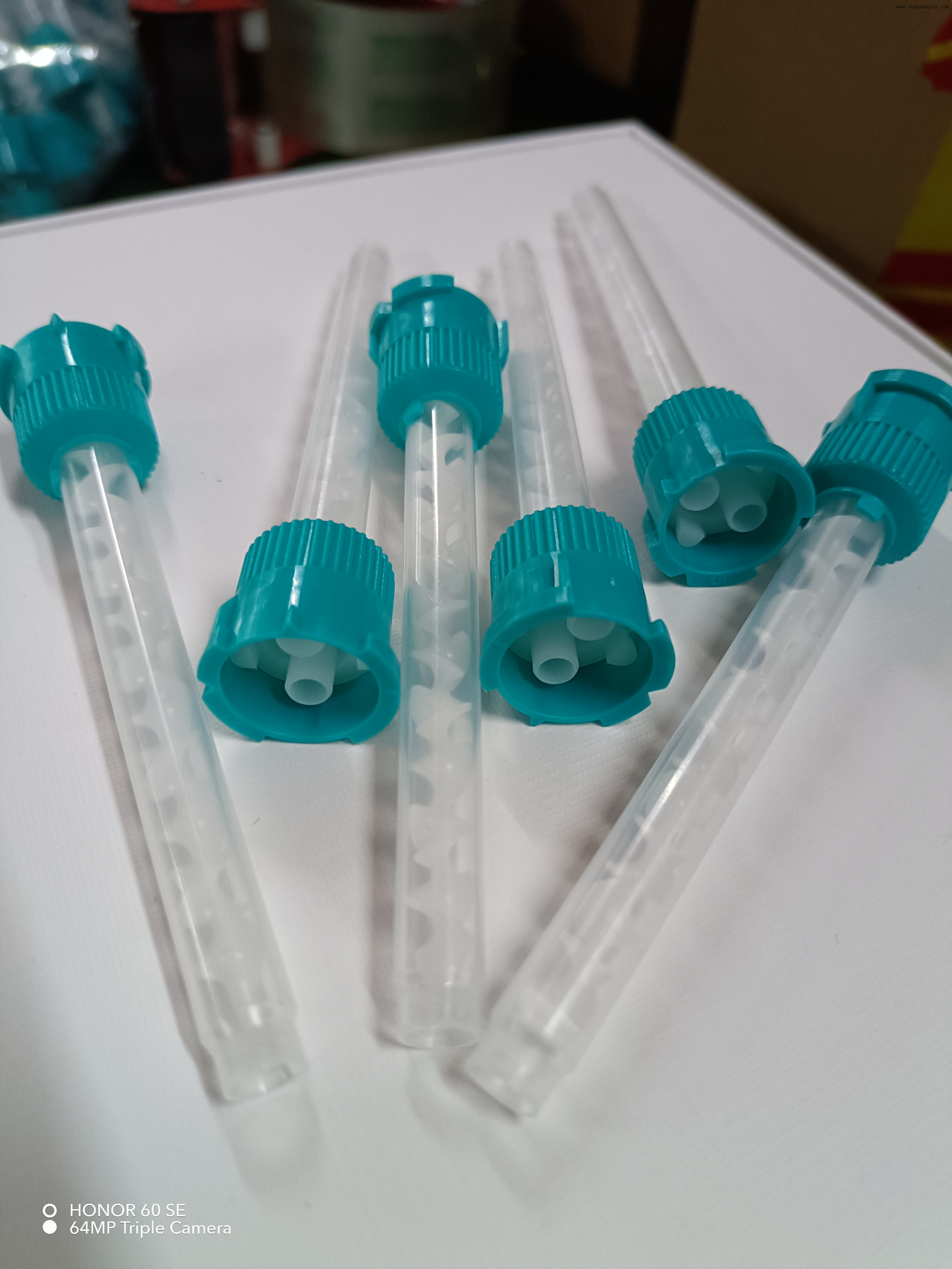 Bâtonnets d'agitation dentaire jetables - hygiéniques et pratiques