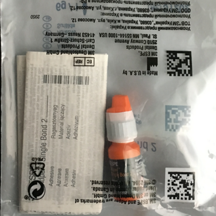 Une liaison de matériel dentaire