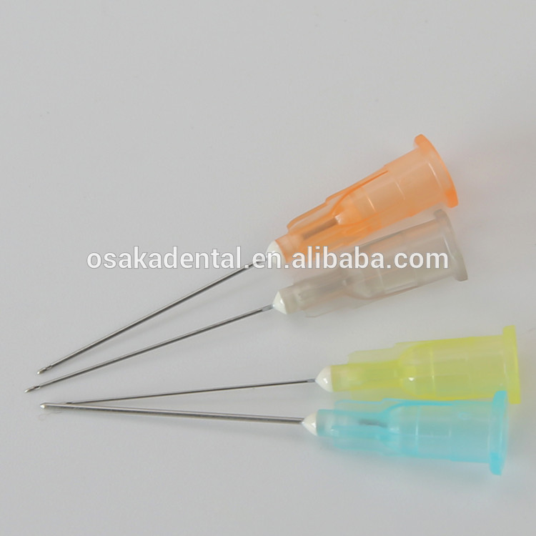 Une aiguille d'irrigation endo dentaire jetable